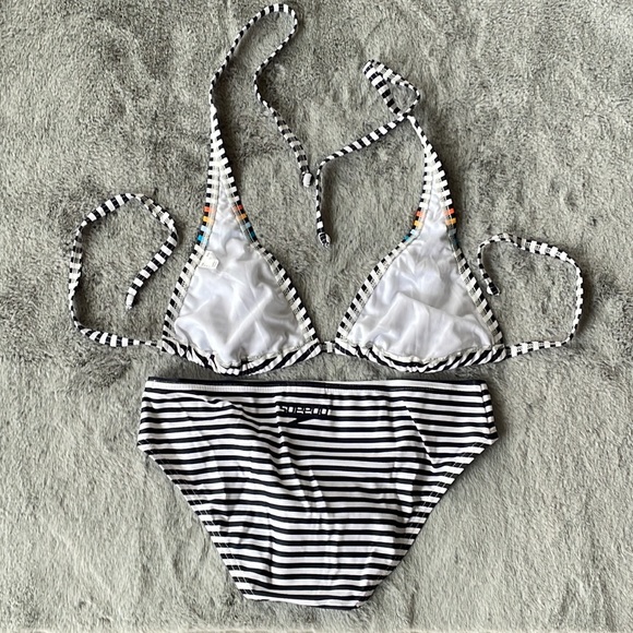 Speedo-triangle tie 2 piece bikini set - Picture 6 of 8